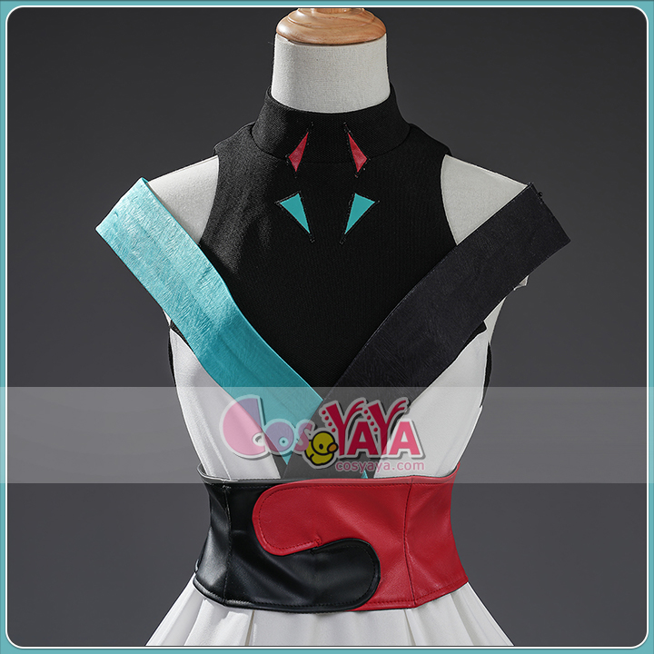 月見ヤチヨ コスプレ衣装